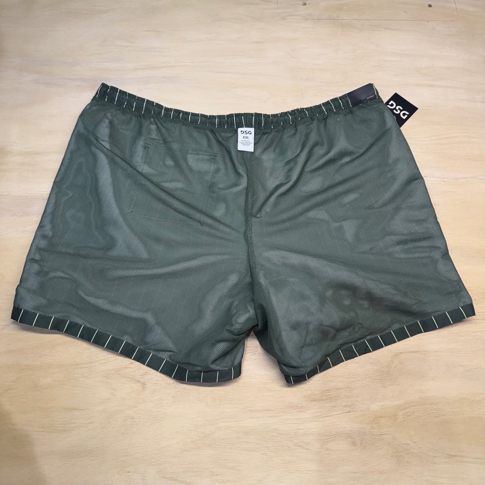 DSG Men's XXL Green‎ Stripe 6 Inch Inseam Relaxed Fit Rec Shorts NWT - Picture 9 of 9